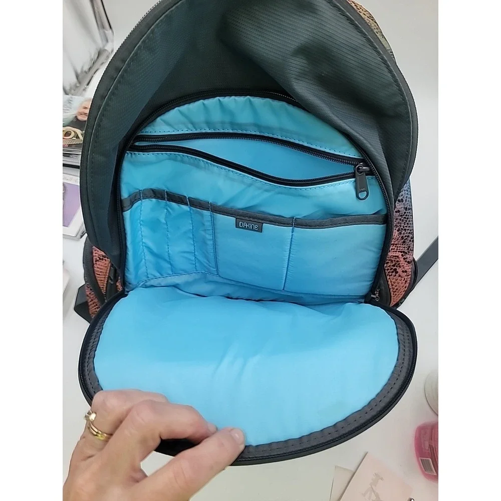 20L Dakine Backpack #91245 Colorful Full Size Laptop Computer School Bag